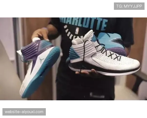 幕后英雄：跟随一支球队的装备经理，记录其三月连续客场之旅的工作日